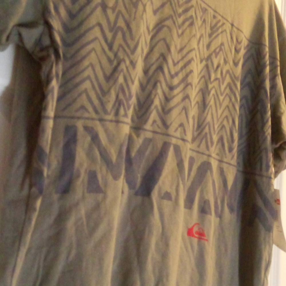 Quicksilver T-shirt